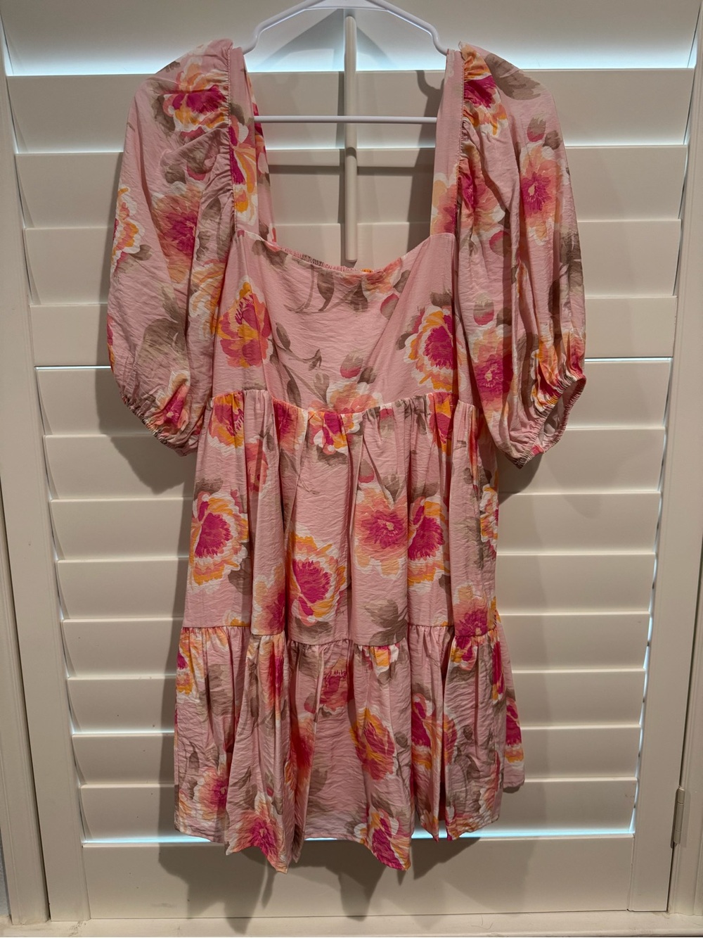 Pink Floral Tiered Puff-Sleeve Dress